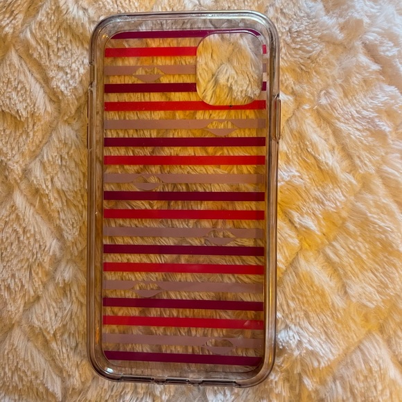 iPhone 11 case - Picture 3 of 4